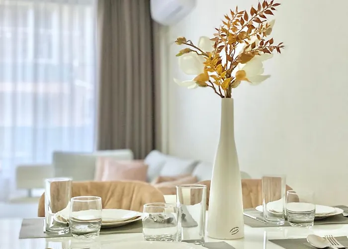 Modern For 4 Guests Sea View & Free Parking Поморие